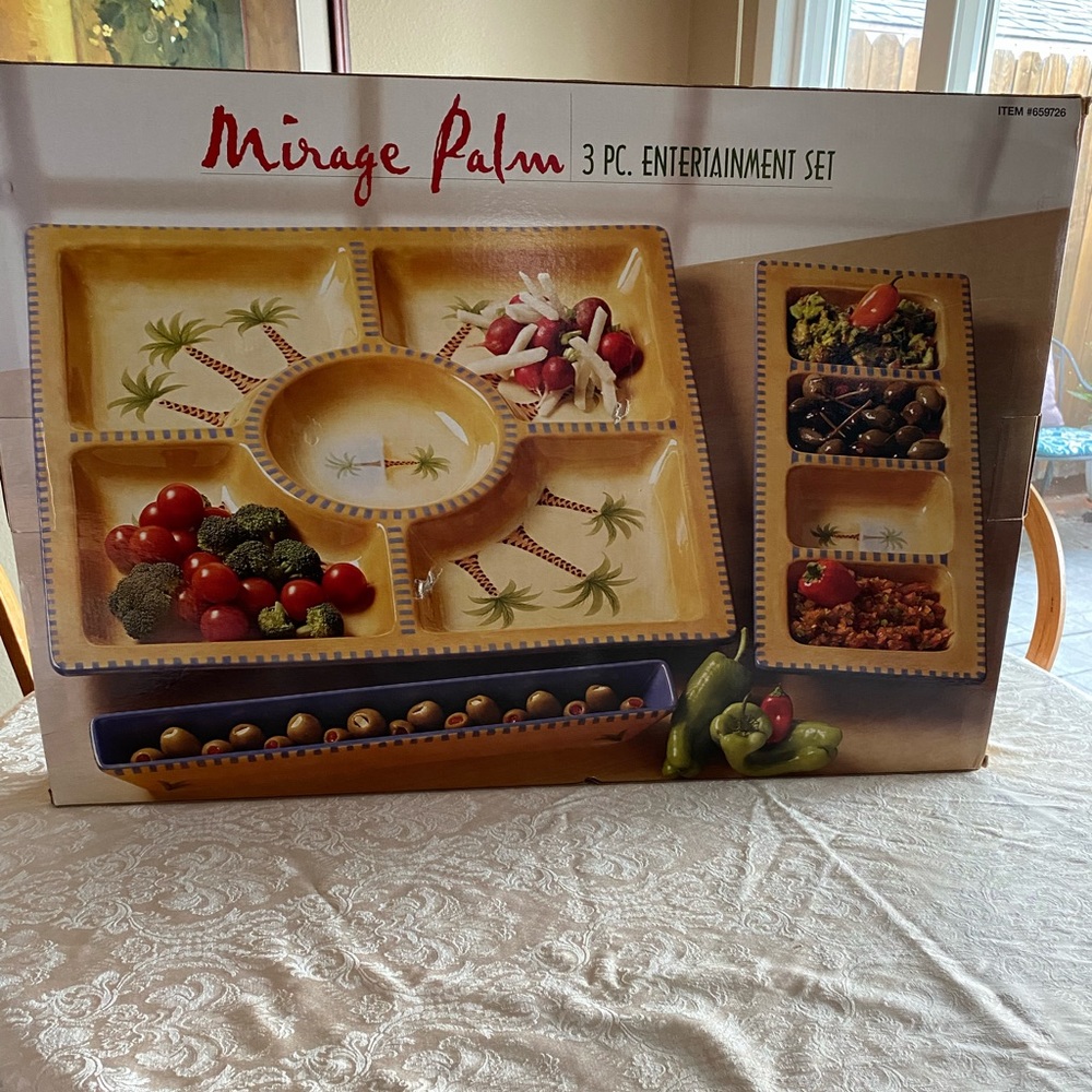 BRAND NEW-2004 CLAY ART SAN FRANCISCO CA ‘MIRAGE PALM 3 PCS ENTERTAINMENT SET